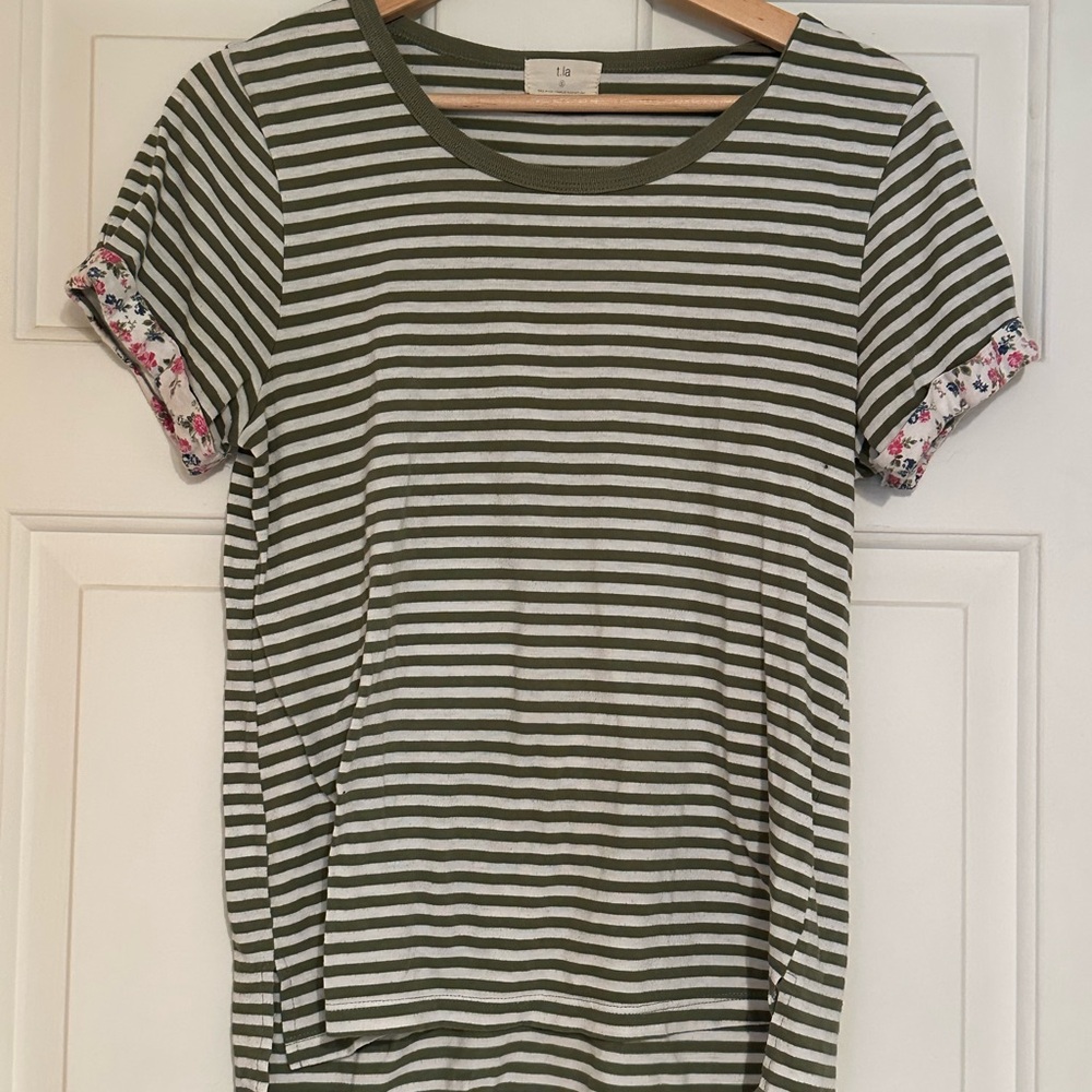 Anthropologie Green Fitted Cuffed Sleeve T-Shirt